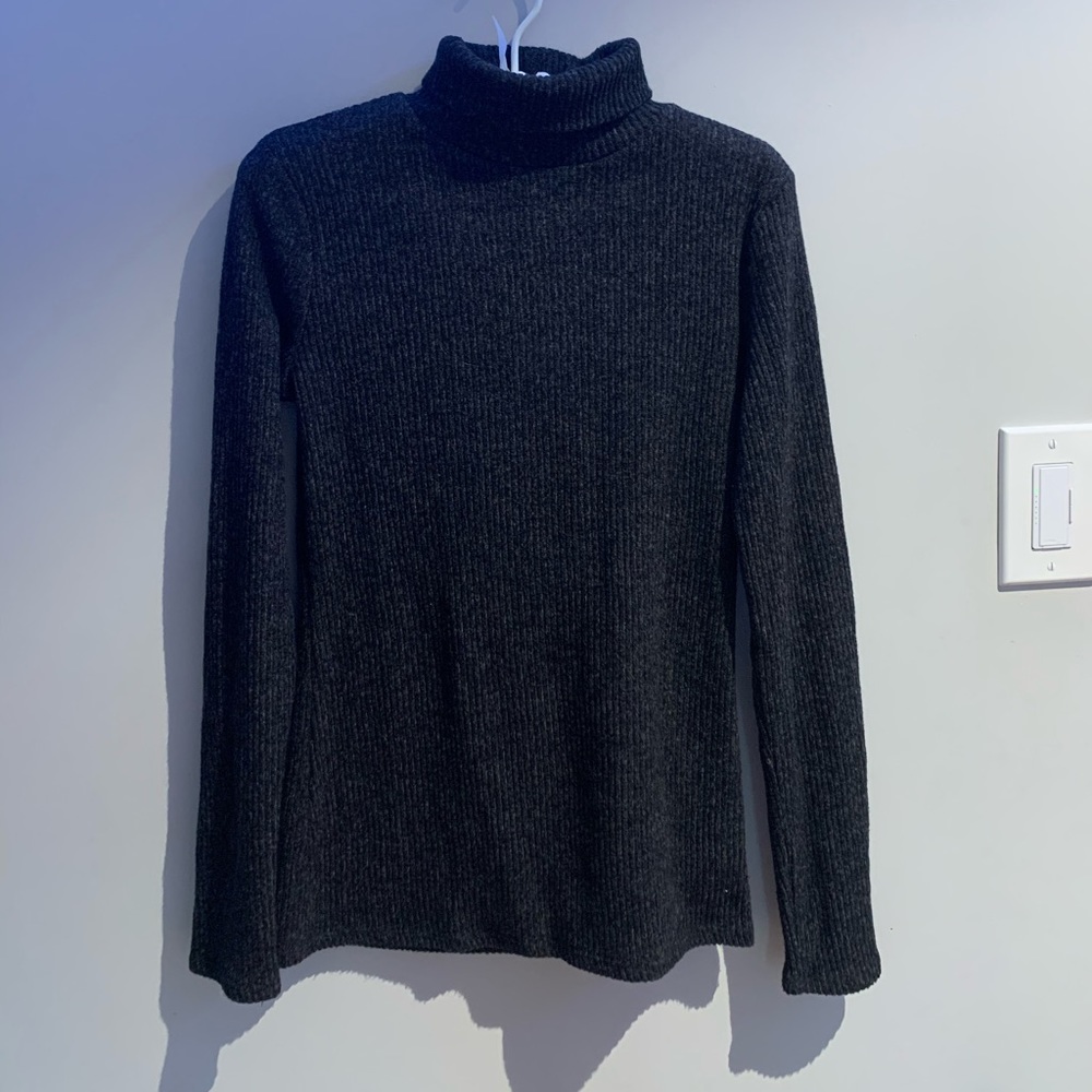 Mossimo dark gray turtleneck sweater shirt M